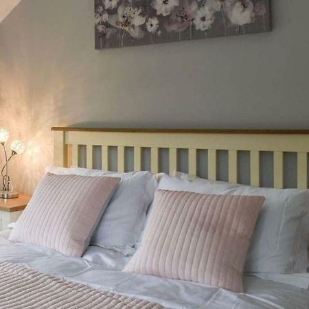 Hollyhock Cottage Ashford  Bagian luar foto